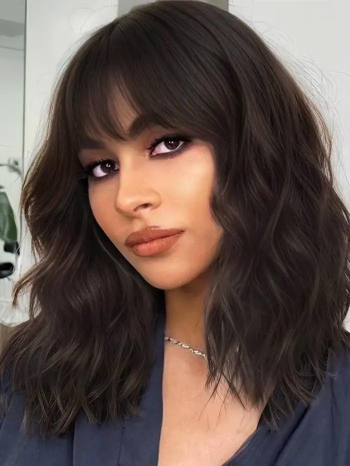 Perruque Bob ondulée bouclée synthétique marron naturel avec frange pour femme