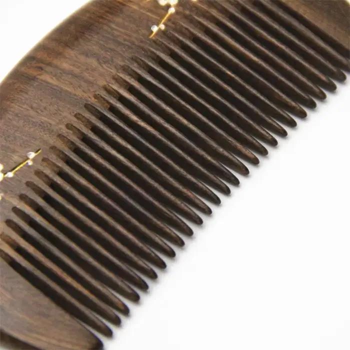 Petit peigne en bois de santal doré naturel, Structure en bois naturel, peigne à cheveux à dents fin