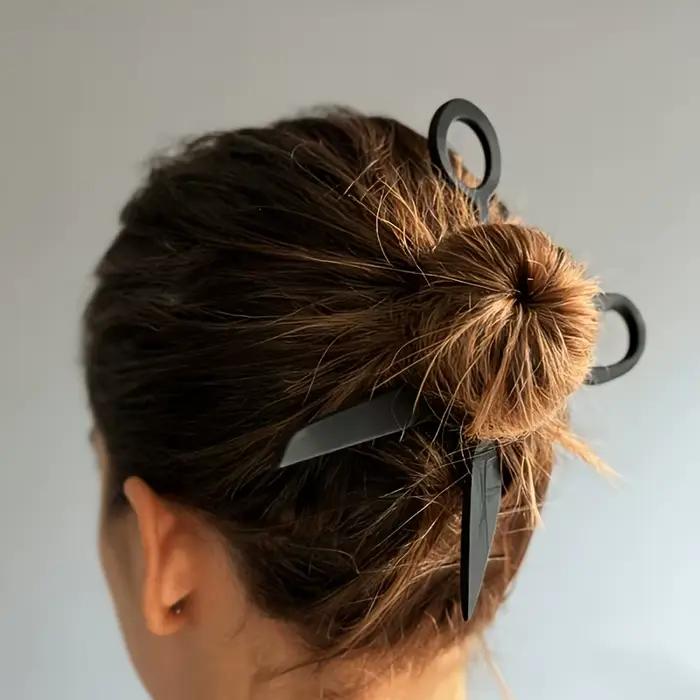 Nouvelles pinces à cheveux en forme de ciseaux