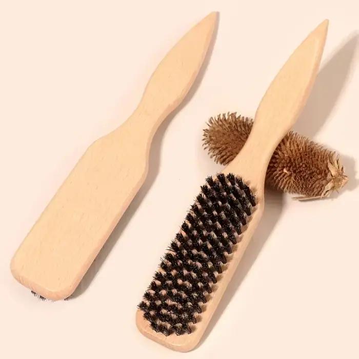 Brosse à cheveux en poils de sanglier pour chignon élégant en queue de cheval et lissage