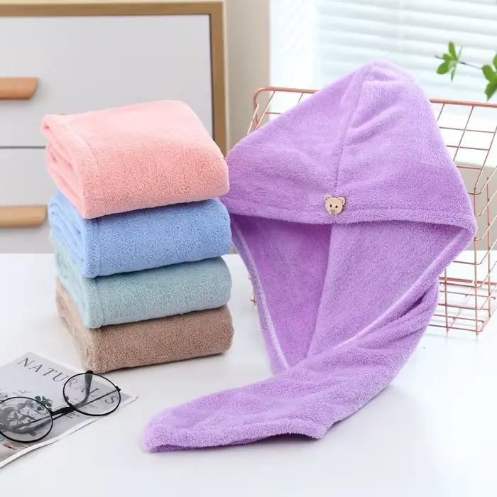Femmes cheveux longs serviette