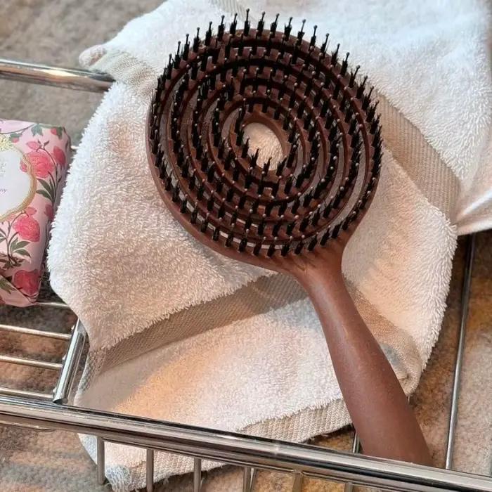 Brosse à cheveux démêlante ronde en poils de sanglier