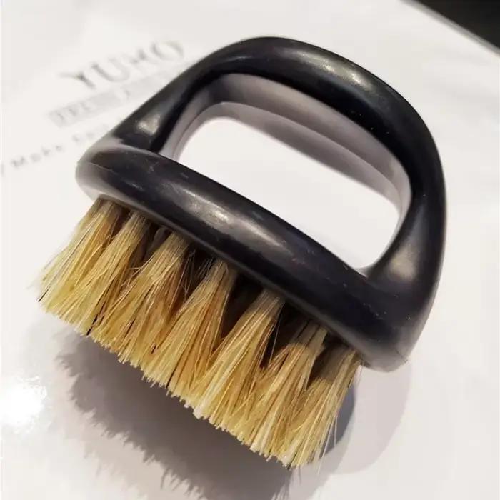 Brosse à barbe en fourrure pour hommes