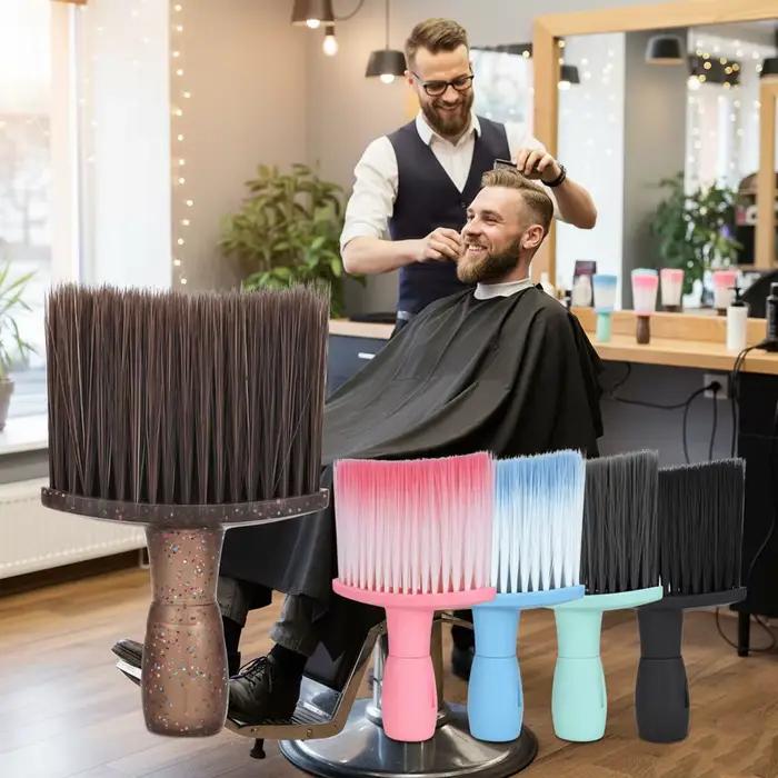 Brosse à dépoussiérer le cou de barbier aux couleurs pastel