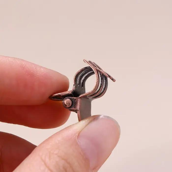 Accessoires capillaires gris