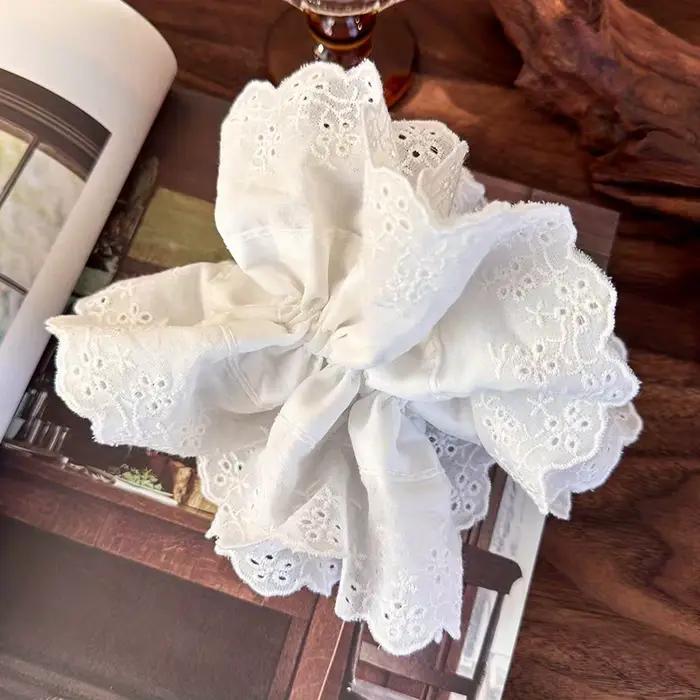 Grand accessoire pour cheveux avec nœud en dentelle rouge et blanc pour petite amie – Parfait pour les cadeaux et les styles élégants.