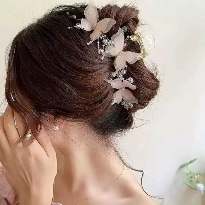 Pince à griffes papillon transparente bleu clair/rose | Pince à cheveux Fairycore en perles et str