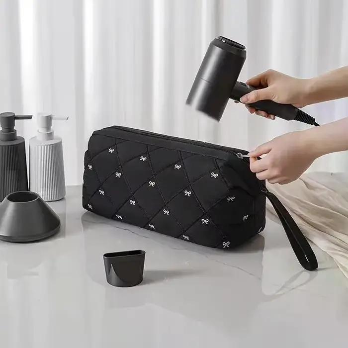 Sac de rangement pour sèche-cheveux pour femmes, pour voyage, mignon nœud brodé, outils pour cheveux matelassés, sacs à cosmétiques imperméables à fermeture éclair
