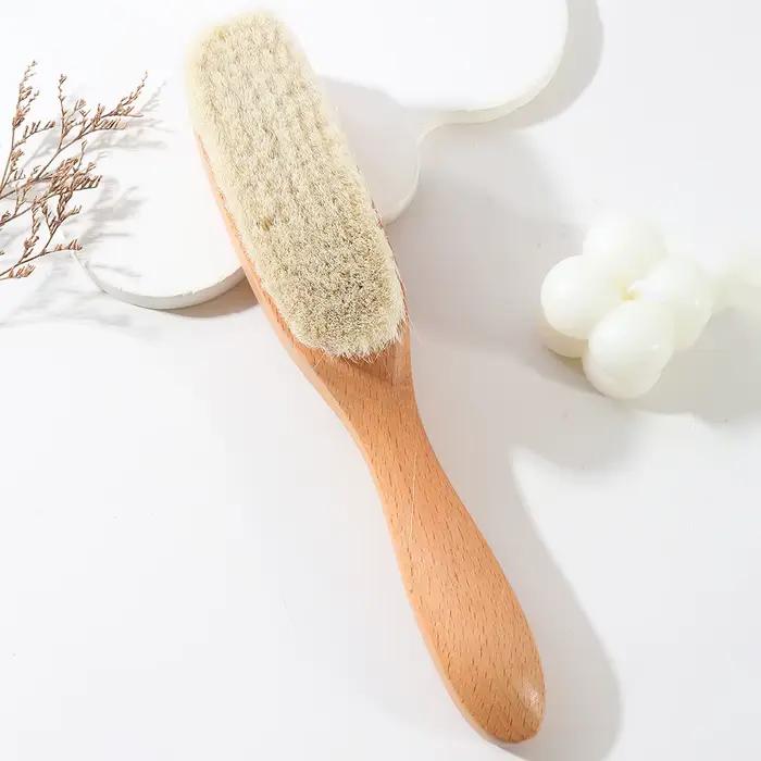 Brosse à cheveux en bois