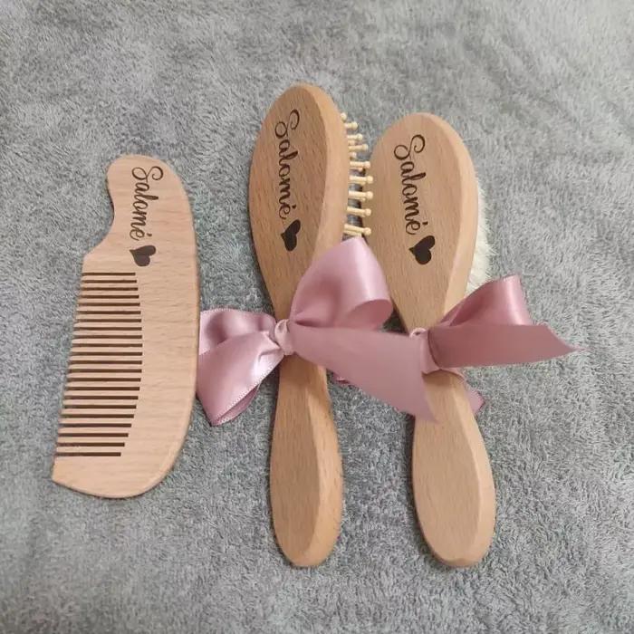 Brosse à cheveux et peigne en bois naturel pour bébé